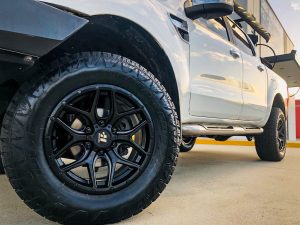 Ford ranger on hussla stealth matte black 10