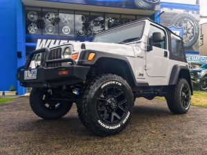 Jeep Wrangler with black Hussla Camo