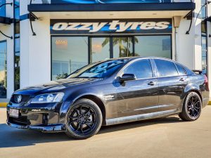 Holden commodore sv6 on hussla royalty matte black5 1